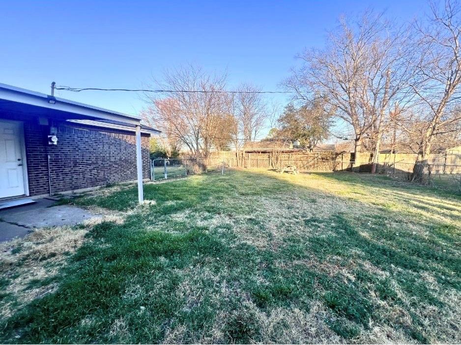 201 Lester Street Burleson, TX 76028 - Photo 13 of 14 Back Yard - split fence