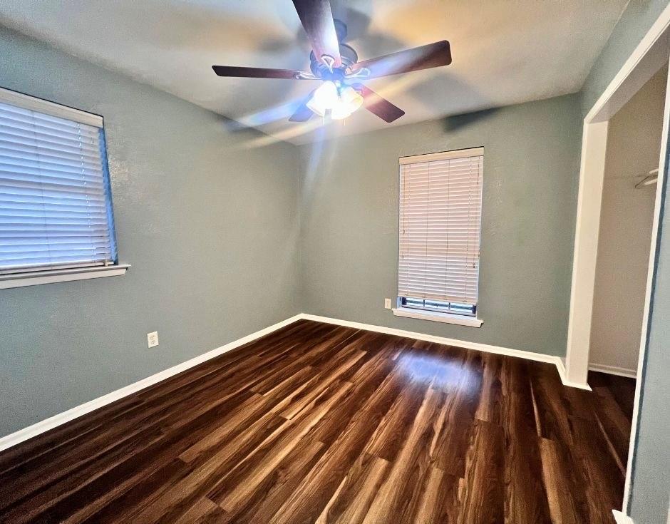 201 Lester Street Burleson, TX 76028 - Photo 8 of 14