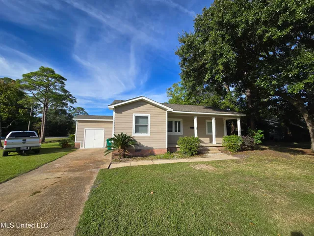 $1,400 | 38 37th Street, Gulfport, MS 39507