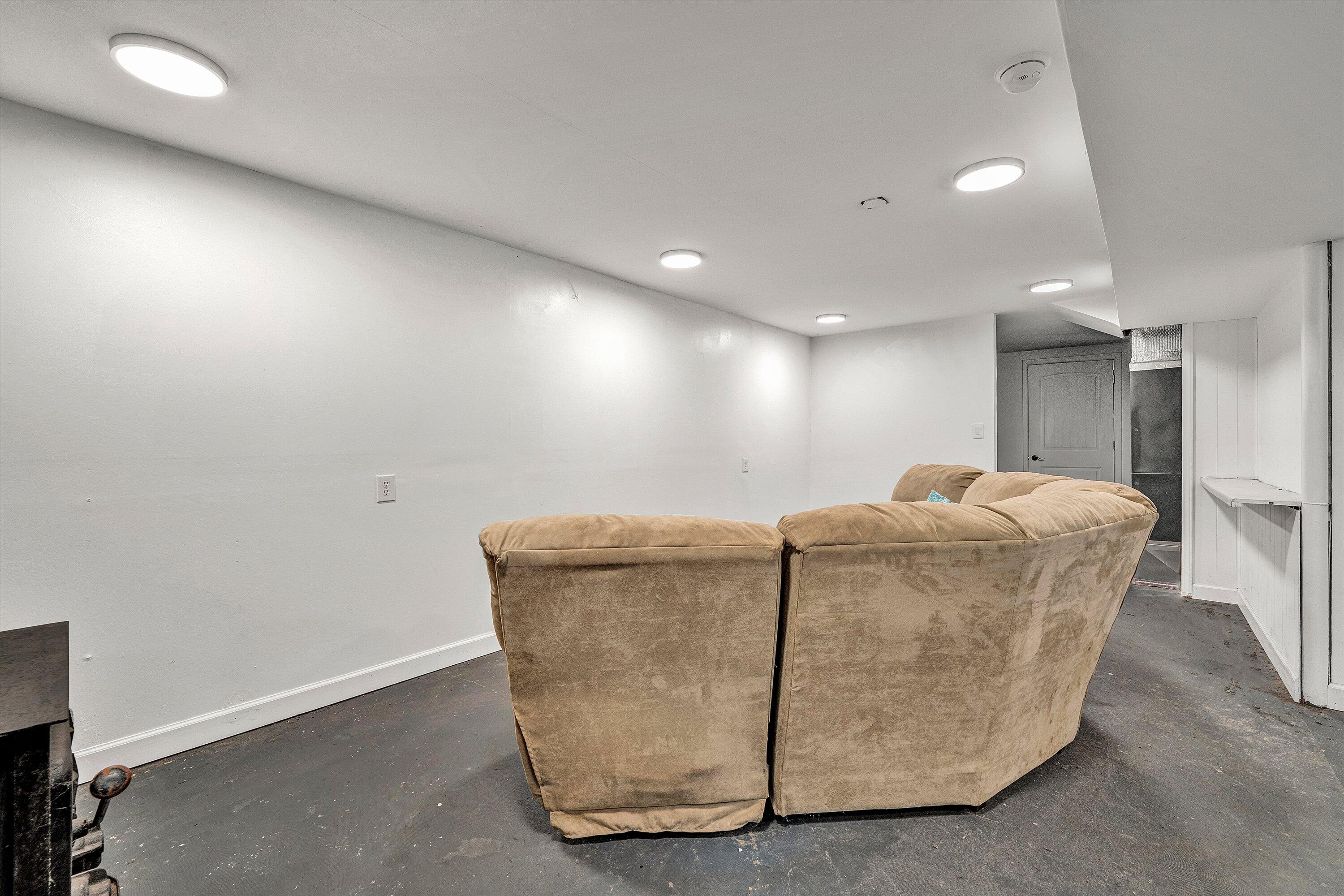 2095 Webster Road Glade Hill, VA 24092 - Photo 11 of 20 a room with a couch