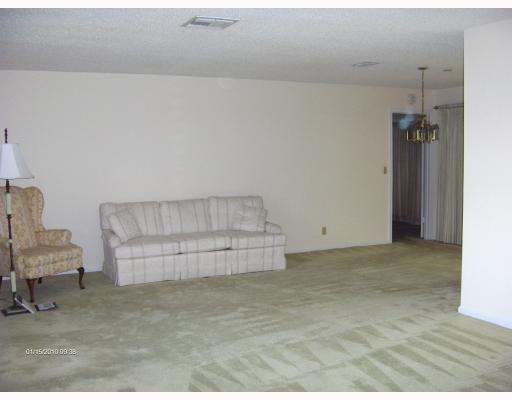 2553 Lochmore Road Riviera Beach, FL 33407 - Photo 8 of 11 Additional Photo