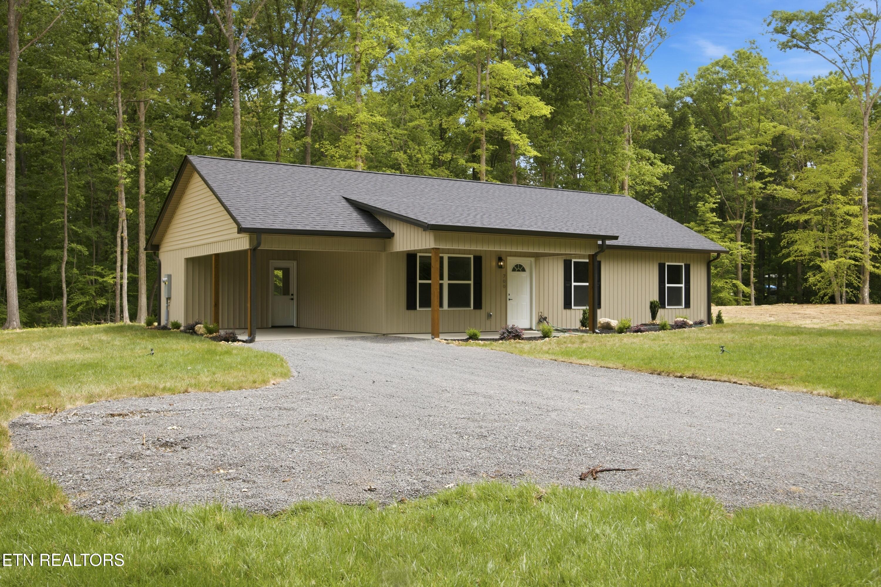 700 Holly Glen Road Decatur, TN 37322 - Photo 3 of 26 rp2605112-1002