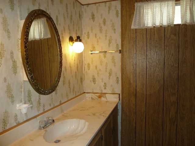 1120 East Mission Road, Unit 15 Fallbrook, CA 92028 - Photo 5 of 14