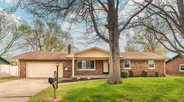 $204,900 | 408 Kennedy Drive, Mount Vernon, IN 47620