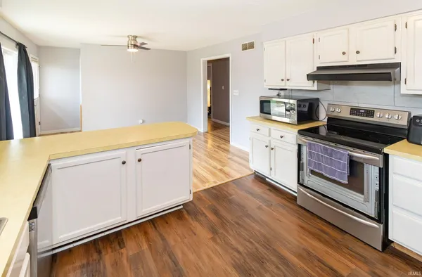 $204,900 | 408 Kennedy Drive, Mount Vernon, IN 47620