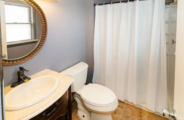 $204,900 | 408 Kennedy Drive, Mount Vernon, IN 47620