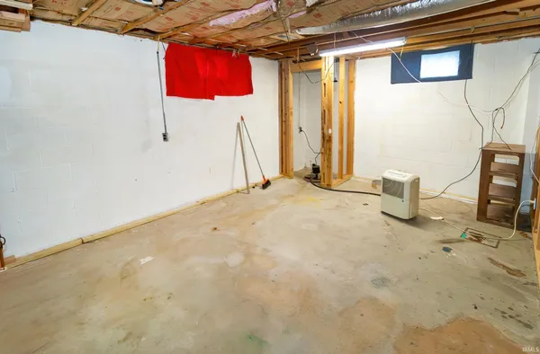 $204,900 | 408 Kennedy Drive, Mount Vernon, IN 47620