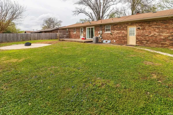 $204,900 | 408 Kennedy Drive, Mount Vernon, IN 47620