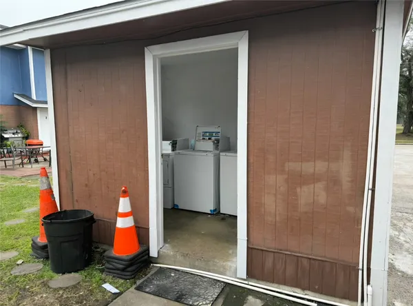 a view of a storage & utility room