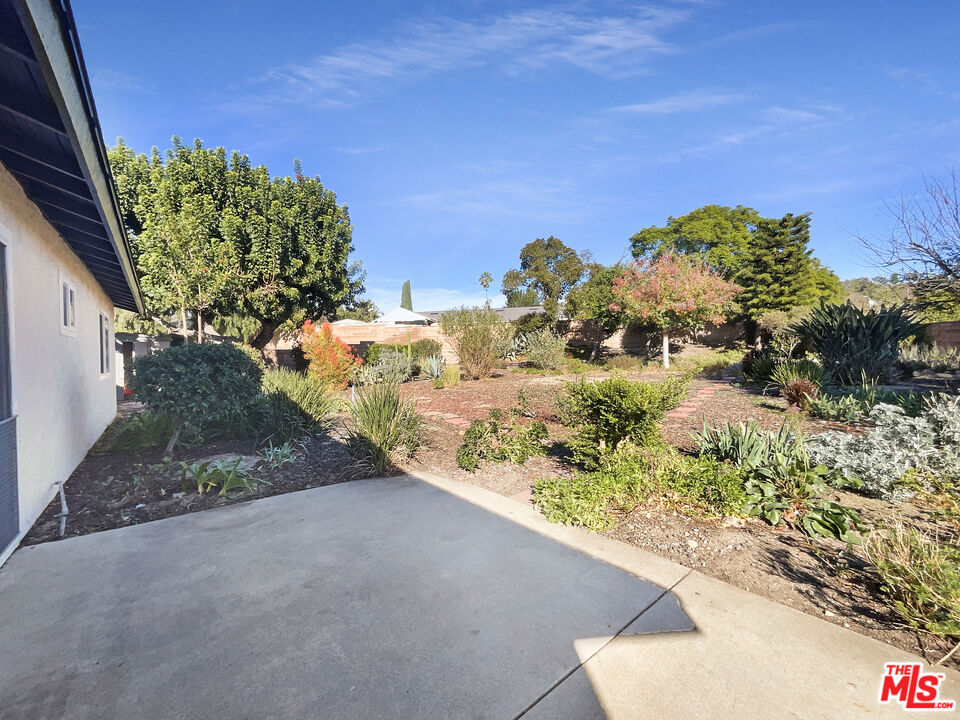 14490 East Rutger Circle Moorpark, CA 93021 - Photo 17 of 20 Gallery Image 17