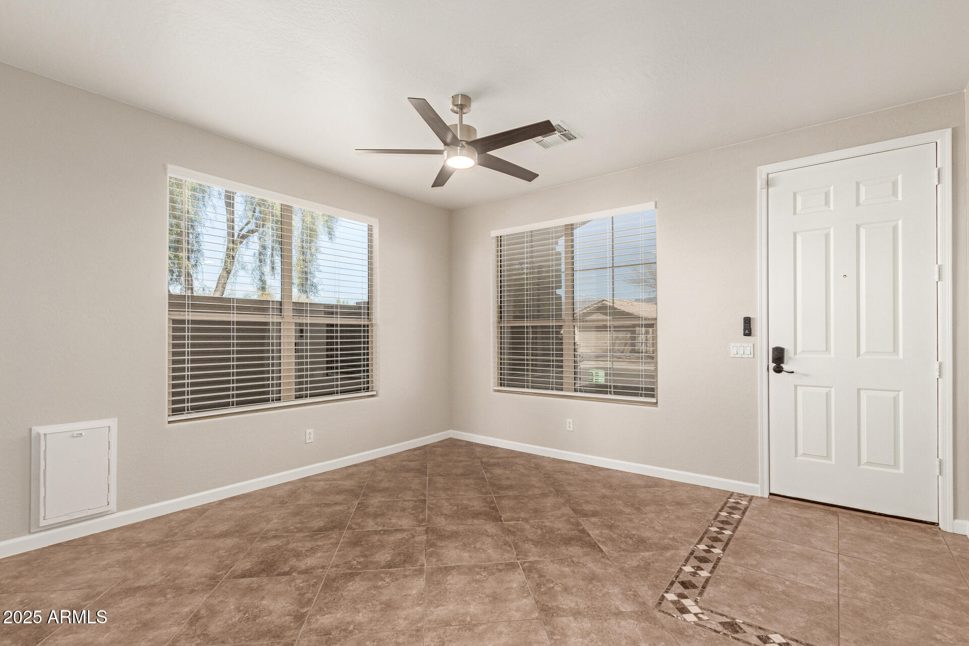 3894 South Chaparral Road Apache Junction, AZ 85119 - Photo 7 of 66 Front Room