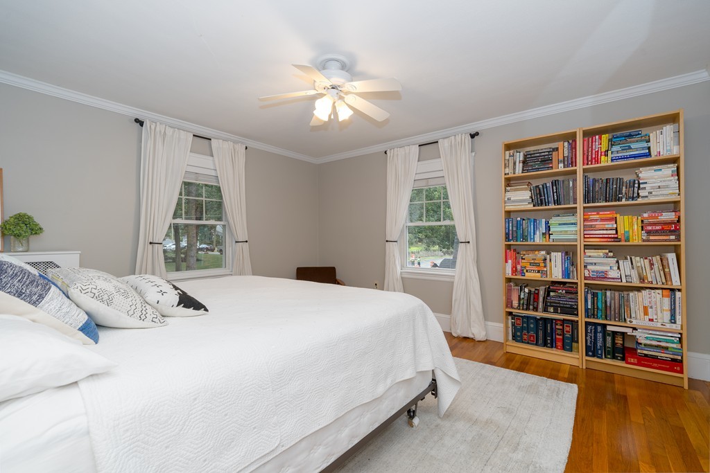 159 Warwick Road Melrose, MA 02176 - Photo 20 of 30 Gallery Image 20