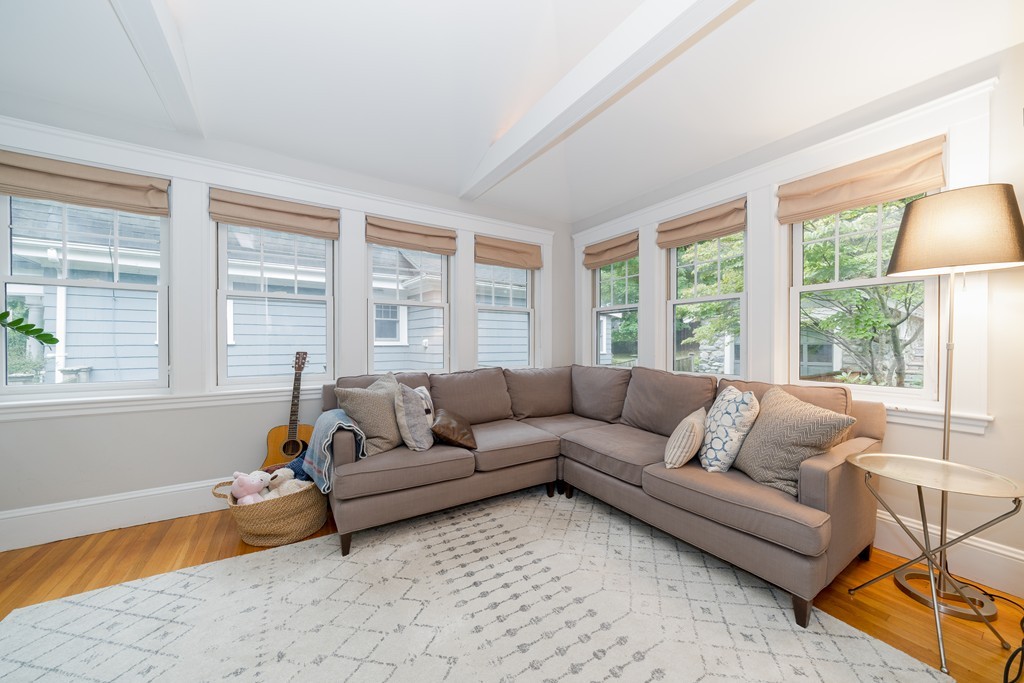 159 Warwick Road Melrose, MA 02176 - Photo 7 of 30 Gallery Image 7