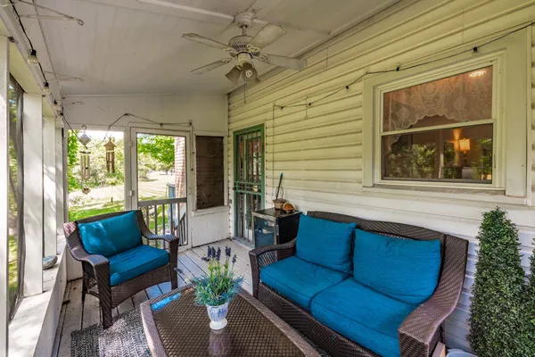 $855,000 | 249 Old Highway 31 West, Cottontown, TN 37048