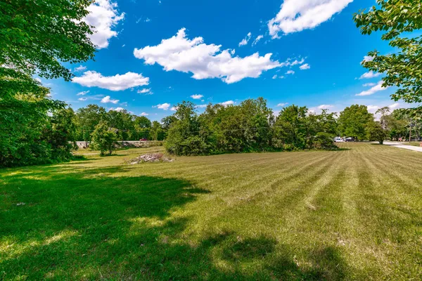 $855,000 | 249 Old Highway 31 West, Cottontown, TN 37048
