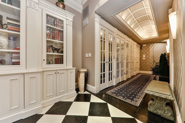 $2,243,400 | 87 Beacon Street, Unit 2, Boston, MA 02108