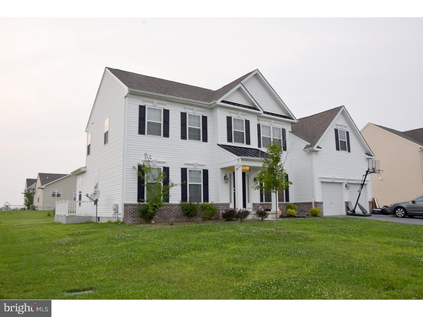 527 Red Maple Road Smyrna, DE 19977 - Photo 1 of 25 Gallery Image 1