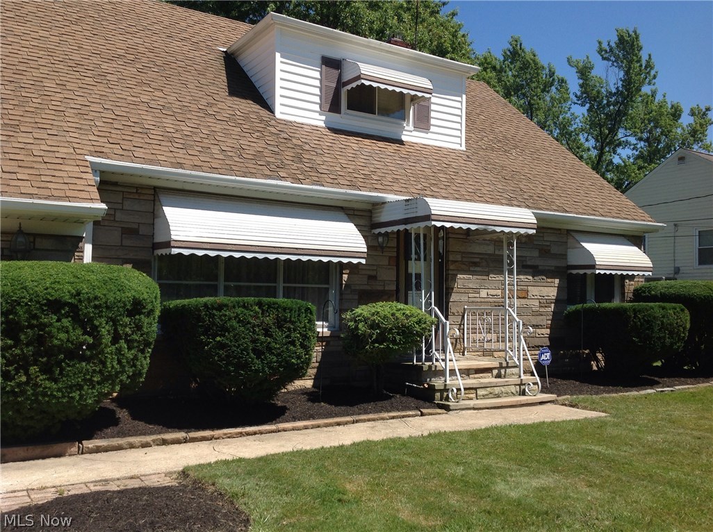 169 Brush Road Cleveland, OH 44143 - Photo 1 of 25 Gallery Image 1