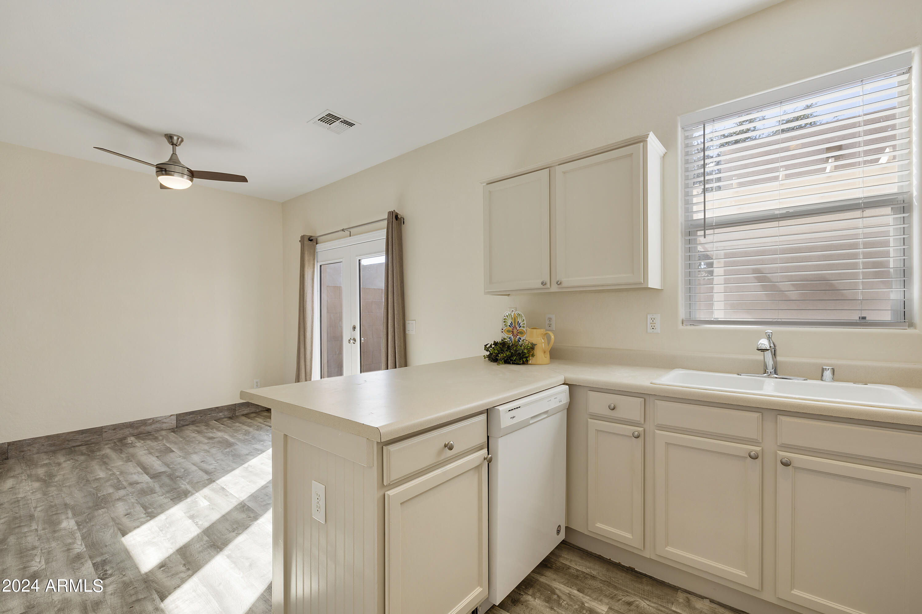 2300 East Magma Road, Unit 16 San Tan Valley, AZ 85143 - Photo 11 of 26 0c1a5831-0c1a5835