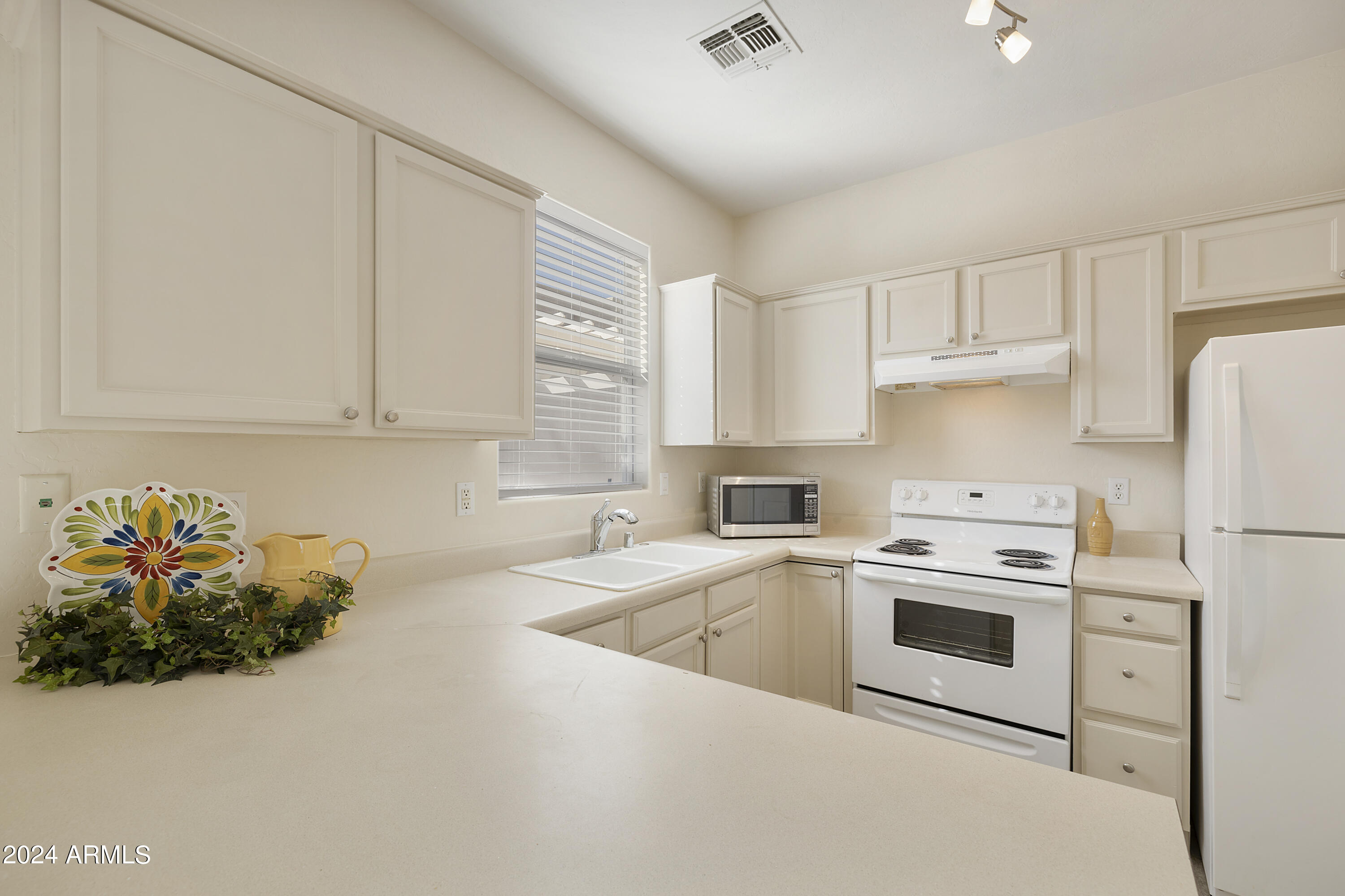 2300 East Magma Road, Unit 16 San Tan Valley, AZ 85143 - Photo 8 of 26 0C1A5818