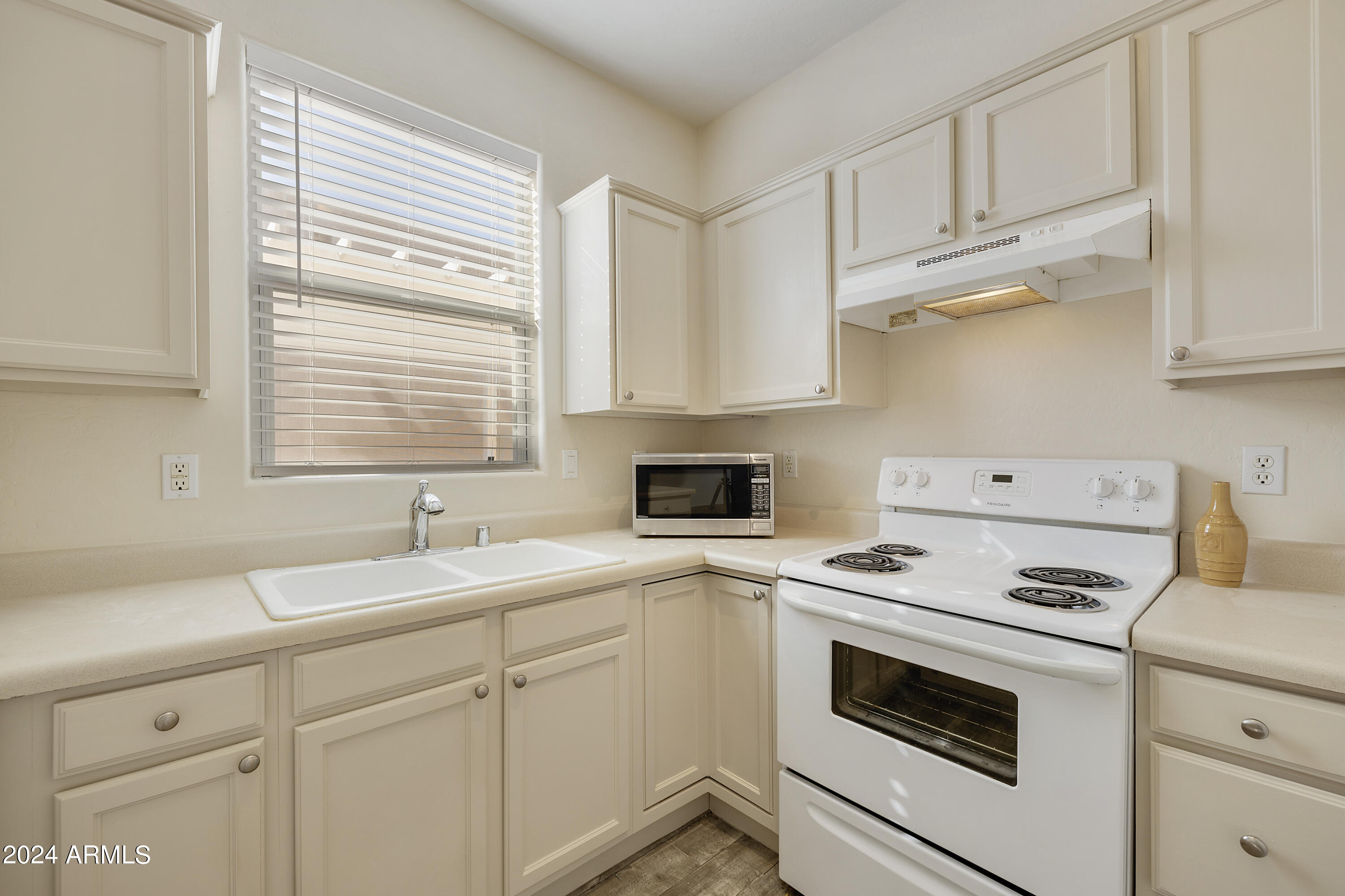 2300 East Magma Road, Unit 16 San Tan Valley, AZ 85143 - Photo 10 of 26 0c1a5826-0c1a5830