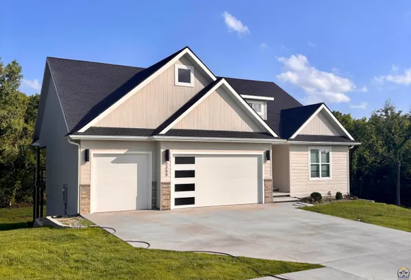 $565,000 | 3309 Southeast 23rd Street, Topeka, KS 66605