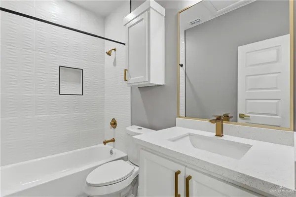 $1,400 | 1802 West Violet Drive, Unit 2, Pharr, TX 78577