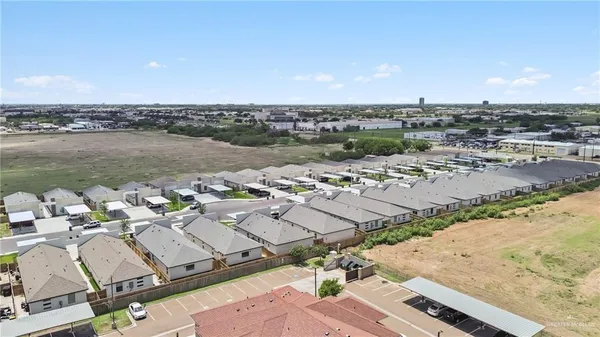 $1,400 | 1802 West Violet Drive, Unit 2, Pharr, TX 78577