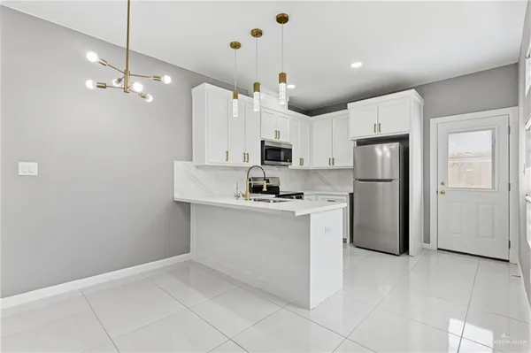 $1,400 | 1802 West Violet Drive, Unit 2, Pharr, TX 78577