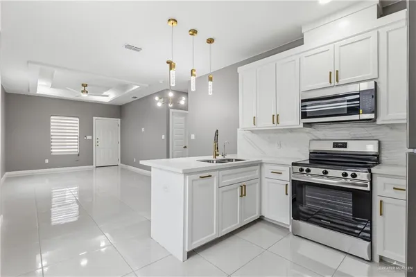 $1,400 | 1802 West Violet Drive, Unit 2, Pharr, TX 78577