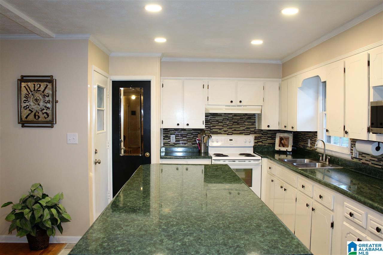2201 Glen Davis Road Oxford, AL 36203 - Photo 9 of 27