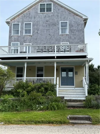 $2,700 | 9 Union Street, Unit 1, Jamestown, RI 02835