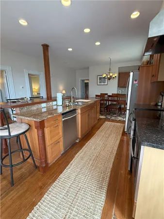 $2,700 | 9 Union Street, Unit 1, Jamestown, RI 02835