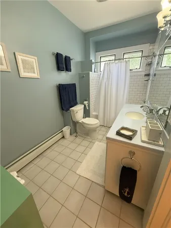 $2,700 | 9 Union Street, Unit 1, Jamestown, RI 02835