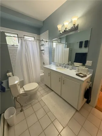 $2,700 | 9 Union Street, Unit 1, Jamestown, RI 02835