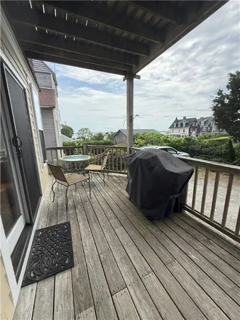 $2,700 | 9 Union Street, Unit 1, Jamestown, RI 02835