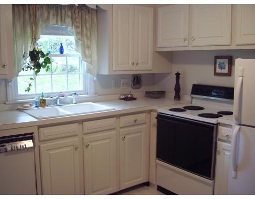 93 Meadow Road East Longmeadow, MA 01028 - Photo 2 of 5 Gallery Image 2