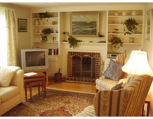 93 Meadow Road East Longmeadow, MA 01028 - Photo 4 of 5 Gallery Image 4