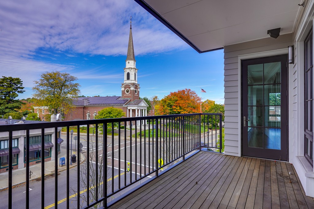 580 Washington Street, Unit 301 Wellesley, MA 02482 - Photo 14 of 17