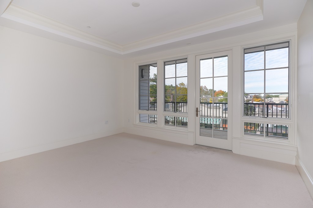 580 Washington Street, Unit 301 Wellesley, MA 02482 - Photo 10 of 17