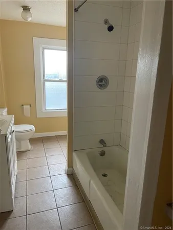 $2,000 | 14 Hillside Avenue, Meriden, CT 06451