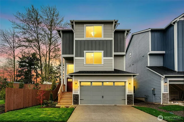 $835,900 | 27019 30th Place South, Unit 22, Kent, WA 98032