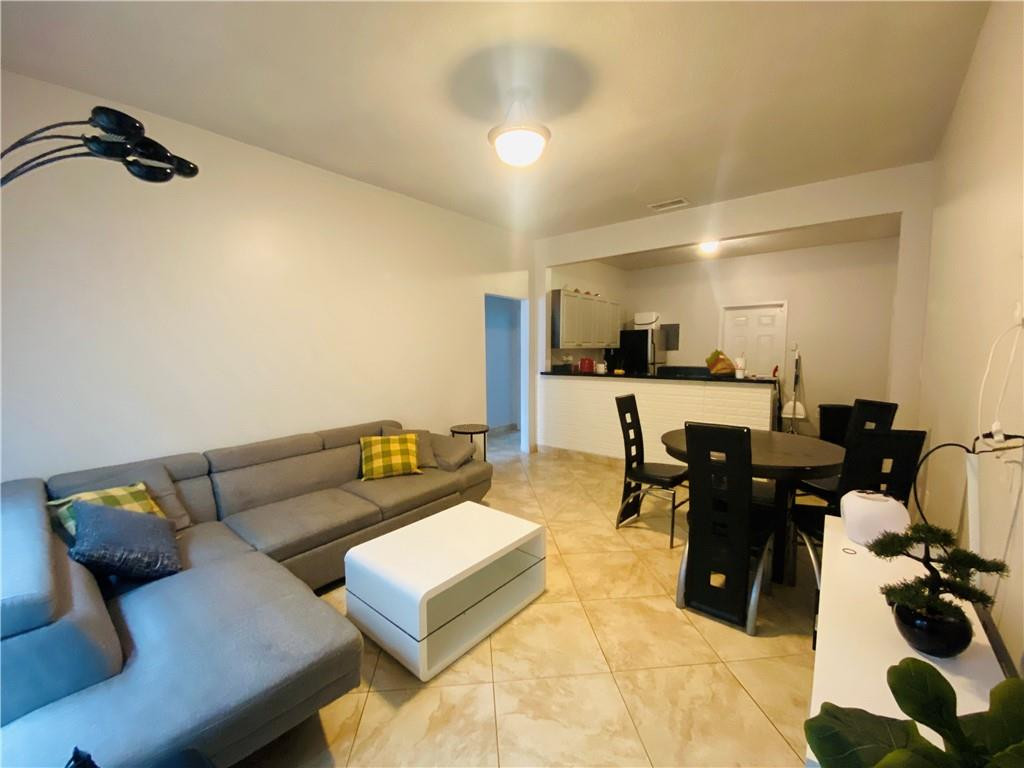 2000 Monroe Street, Unit 11 Hollywood, FL 33020 - Photo 1 of 8 Photo 1
