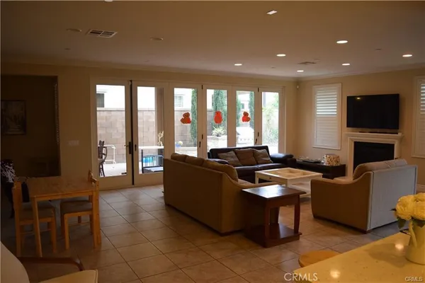 $5,800 | 183 Desert Bloom, Irvine, CA 92618