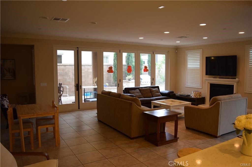 183 Desert Bloom Irvine, CA 92618 - Photo 5 of 20