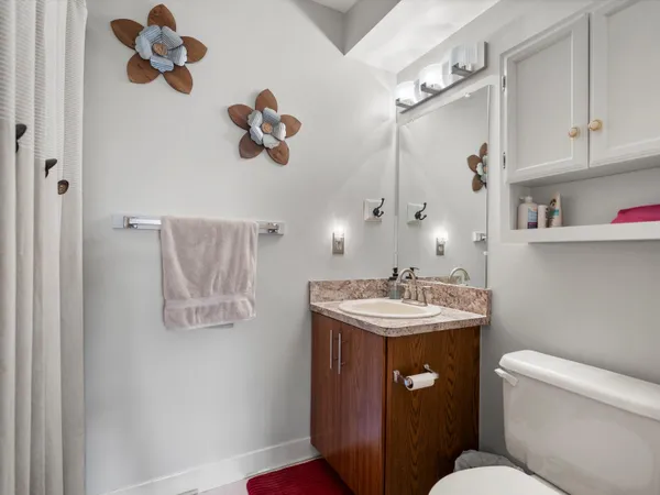 $185,000 | 953 Country Club Drive, St. Clair Shores, MI 48082