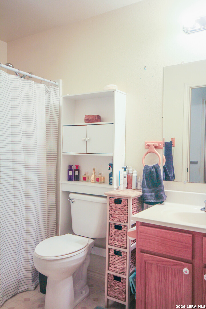 103 Guiterrez Three Rivers, TX 78060 - Photo 8 of 13