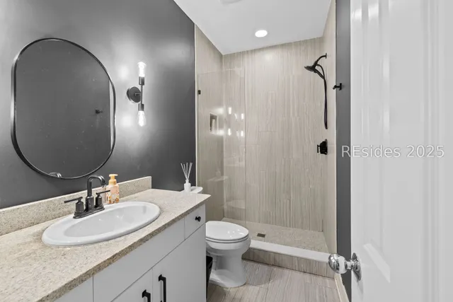 $1,750,000 | 1 Tabby Point Lane, Okatie, SC 29909