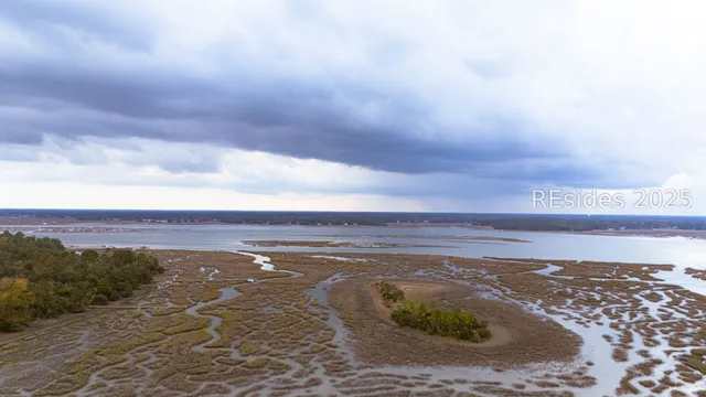 $1,750,000 | 1 Tabby Point Lane, Okatie, SC 29909