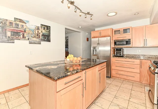 $589,900 | 17615 Continental Drive, Brookfield, WI 53045